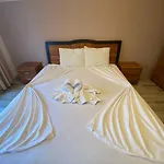 Admiral Plaza A1 Sunny Apartment