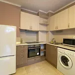 Admiral Plaza A1 Sunny Apartment