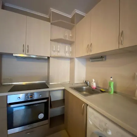 Admiral Plaza A1 Sunny *