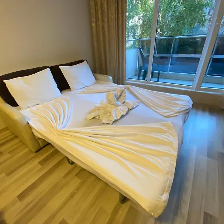 Private Cozy Admiral Plaza A1 * Słoneczny Brzeg