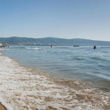 Private Cozy Admiral Plaza A1 Apartament