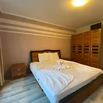 Admiral Plaza A1 Sunny 公寓 阳光海滩