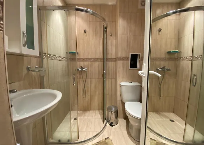 Admiral Plaza A1 Sunny