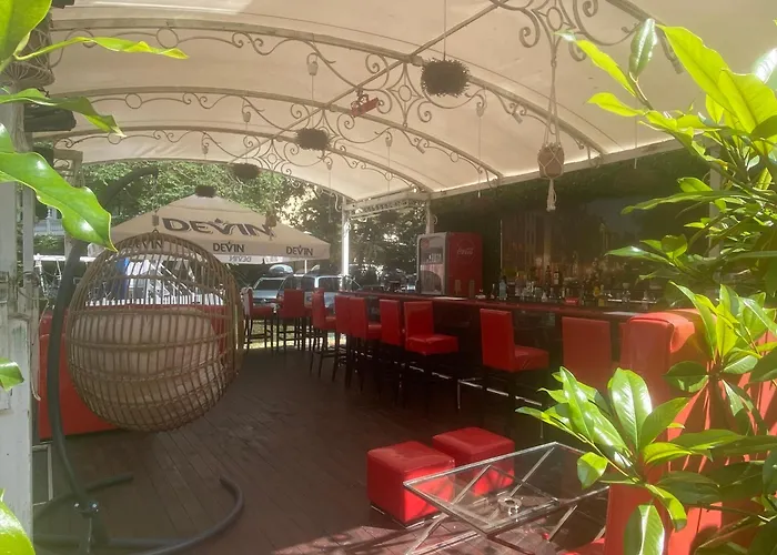 Admiral Plaza A1 Sunny *